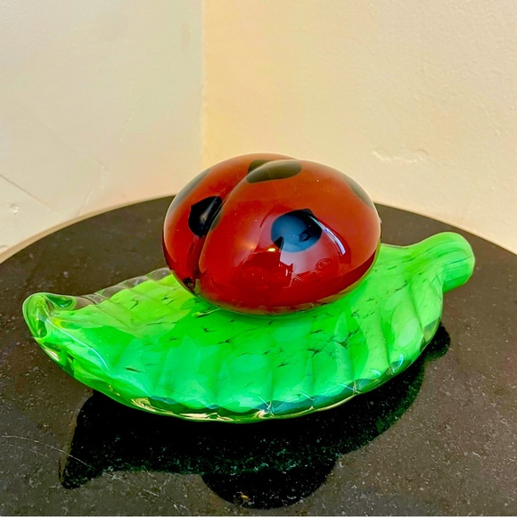 Ladybug on a leaf, hand-blown art glass, murano style - Picture 4 of 5